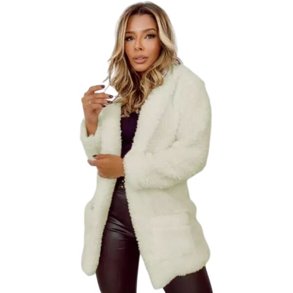 Casaco Teddy Peludo Forrado Feminino com Capuz e Bolsos nas Laterais